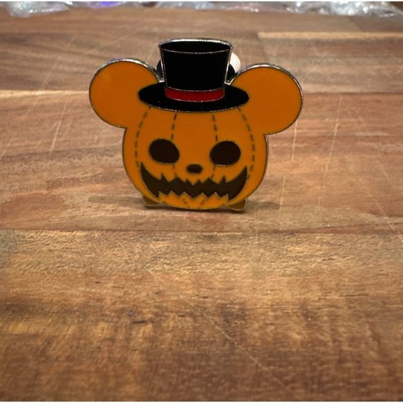 Disney Pin Mickey Mouse Jack-O-Lantern Pumpkin Hat Trading Pin Authentic - Picture 2 of 4